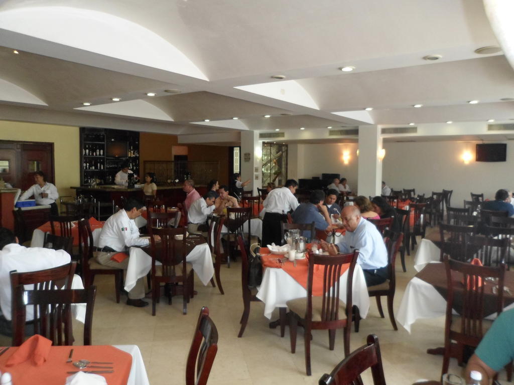 Hotel Poza Rica Inn Buitenkant foto