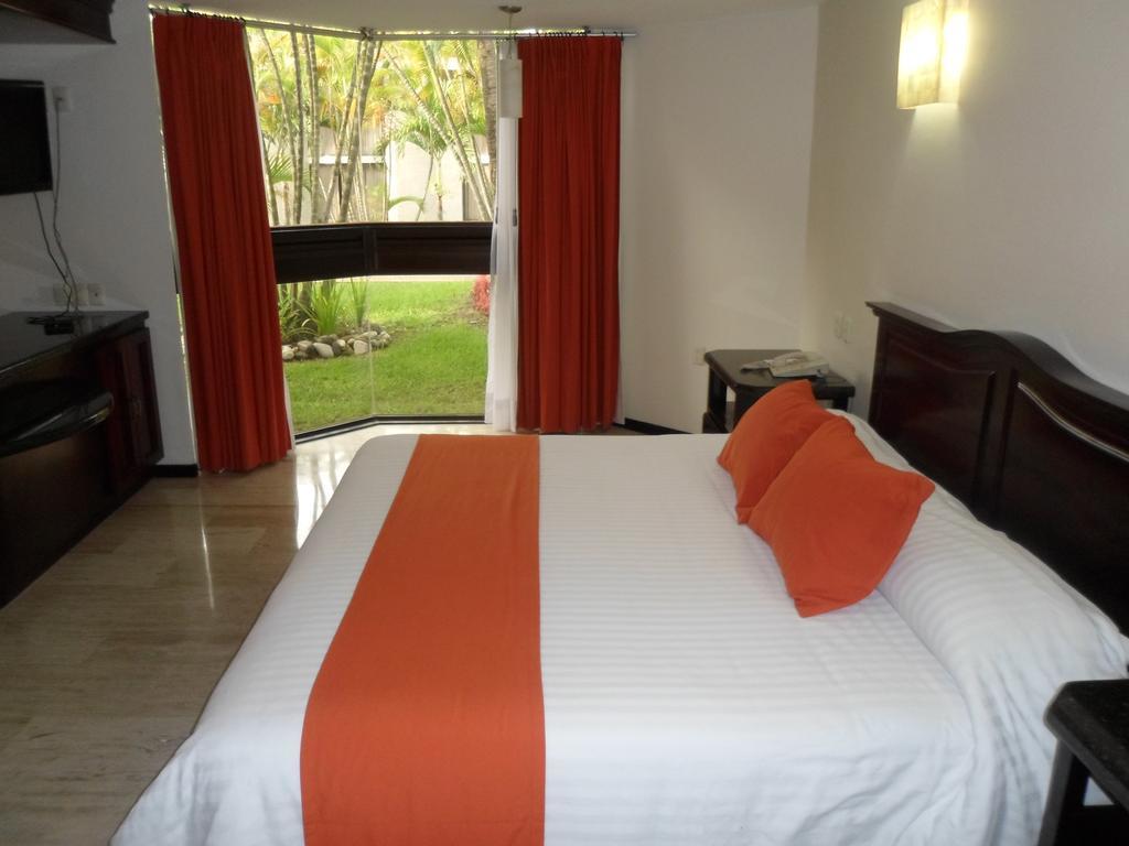 Hotel Poza Rica Inn Buitenkant foto